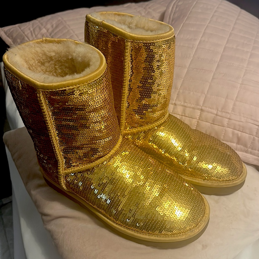 UGGS Mid Calf Sequined boots